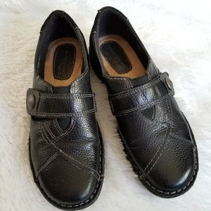 WHITE MOUNTAIN | Black Shoes